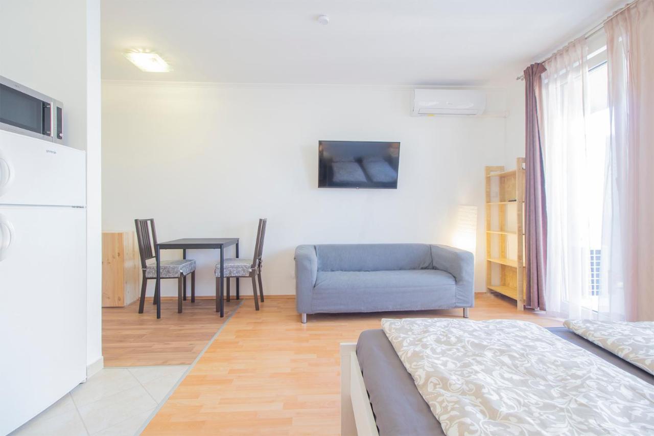 Corvin Modern Studio With Ac, Parking Apartment Будапеща Екстериор снимка